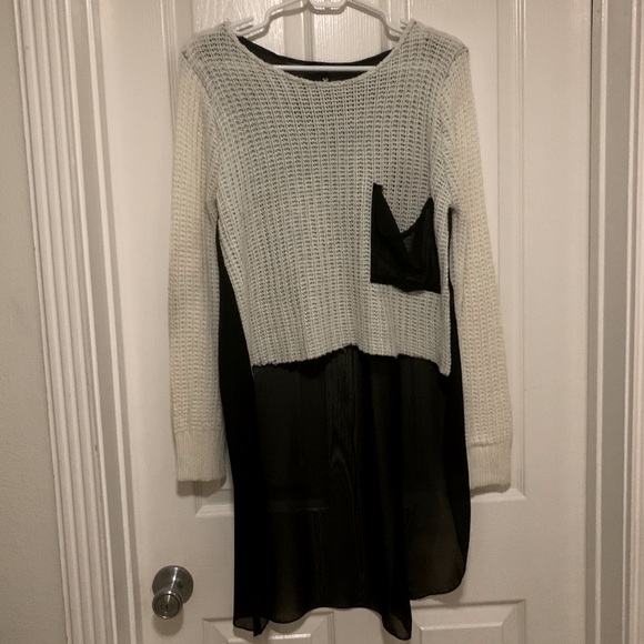 Urban Outfitters Sweater - Picture 1 of 5
